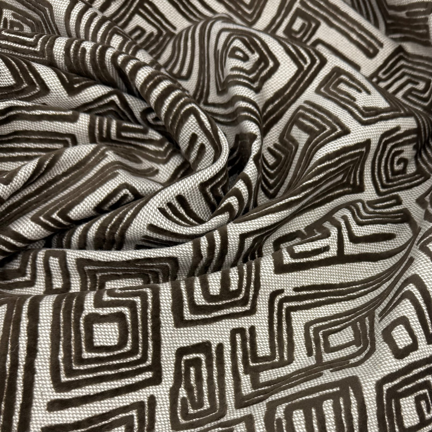 Patterned Flocked Linen Remnant - Beige/Brown