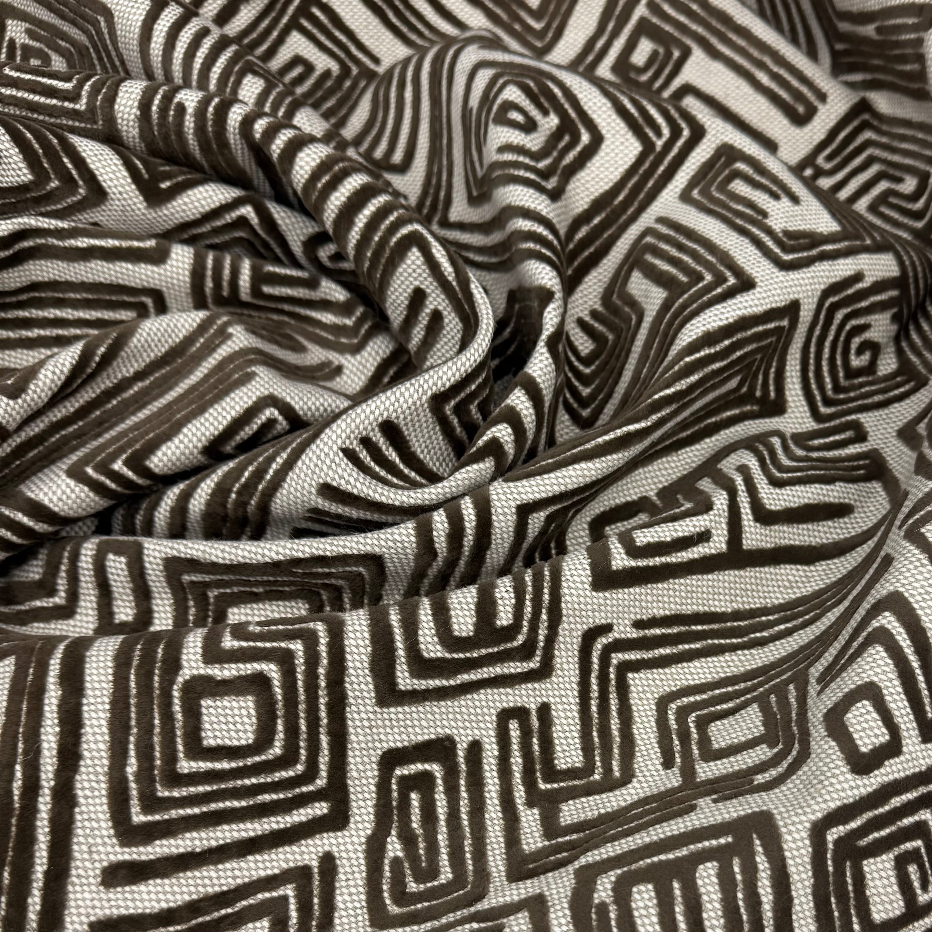 Patterned Flocked Linen Remnant - Beige/Brown