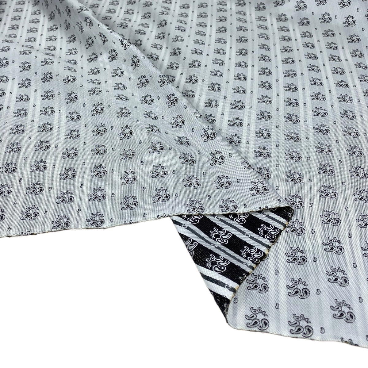 Silk Paisley Jacquard Remnant - White/Black