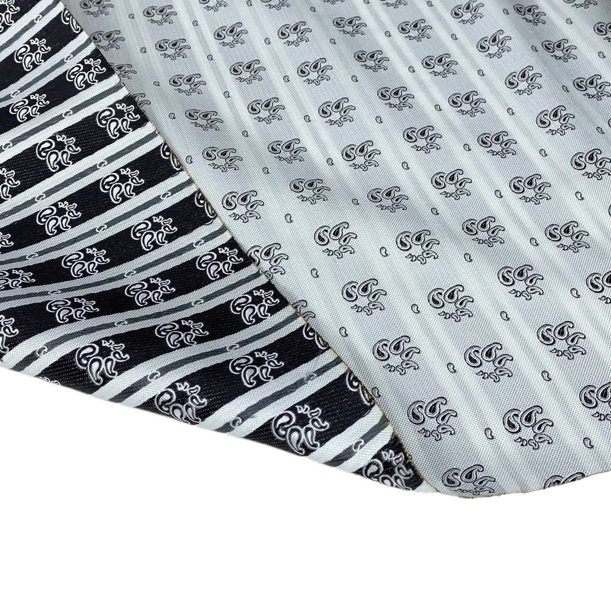 Silk Paisley Jacquard Remnant - White/Black