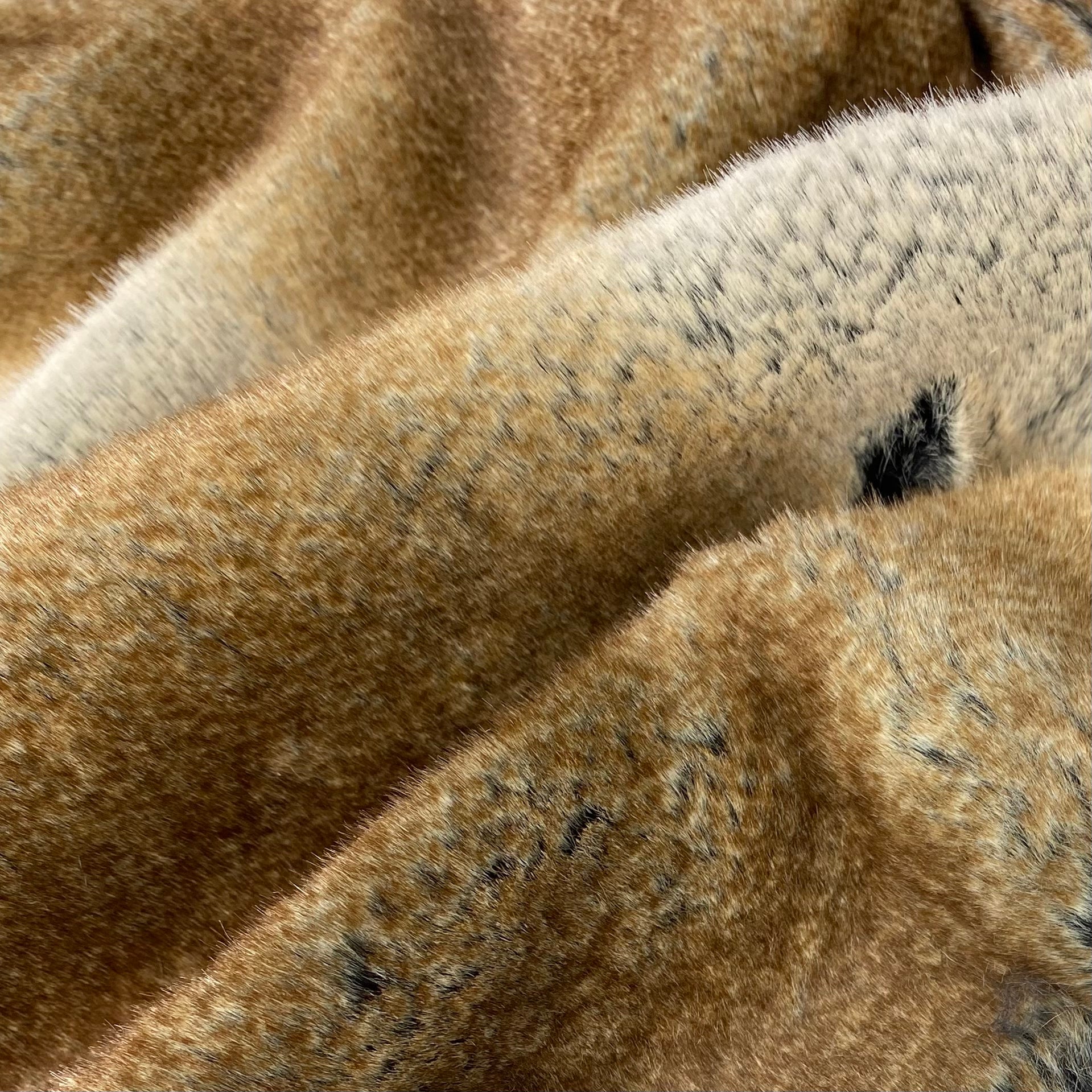 Luxury Faux Fur - Striped - Brown/Beige
