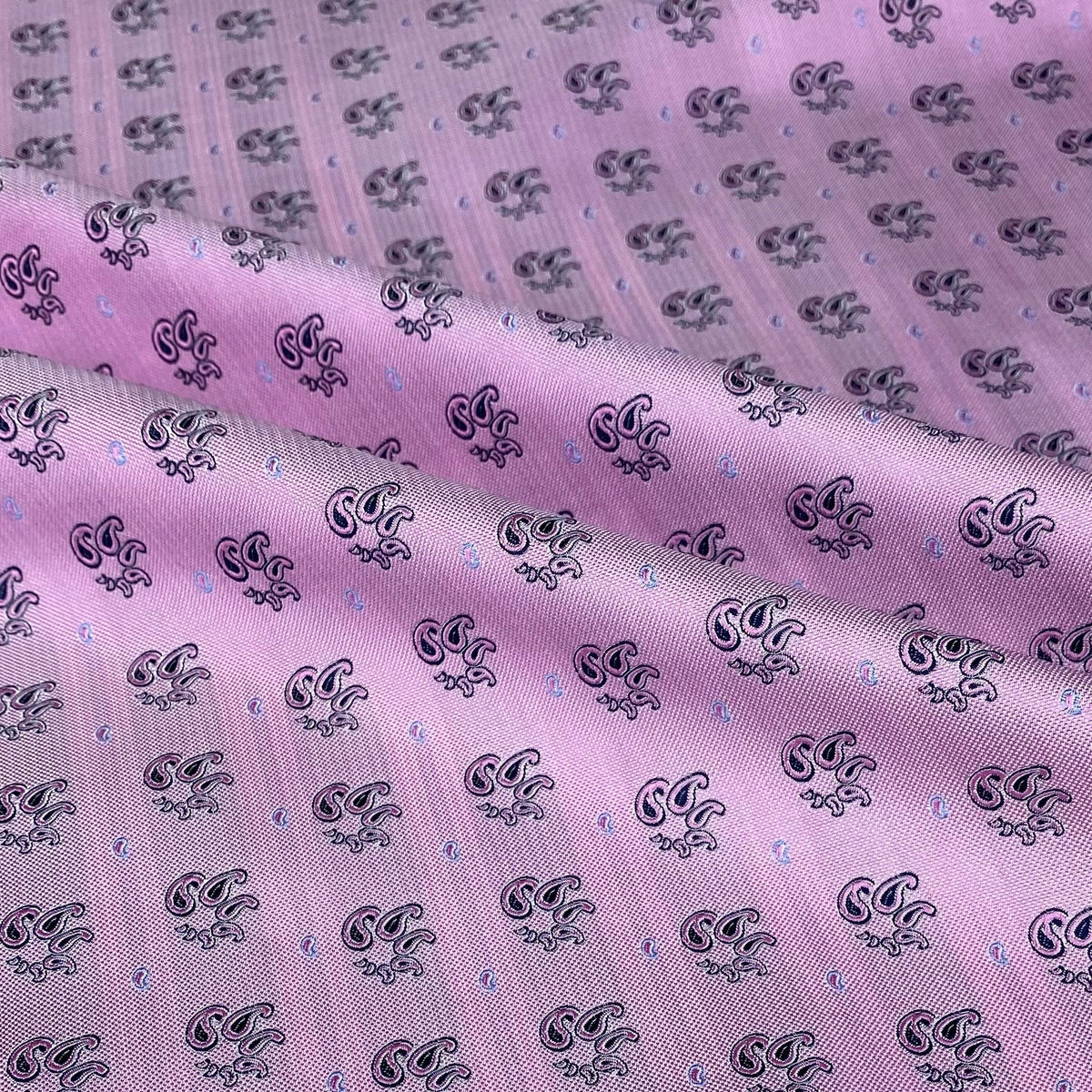 Silk Paisley Jacquard Remnant - Pink/Navy/Light Blue