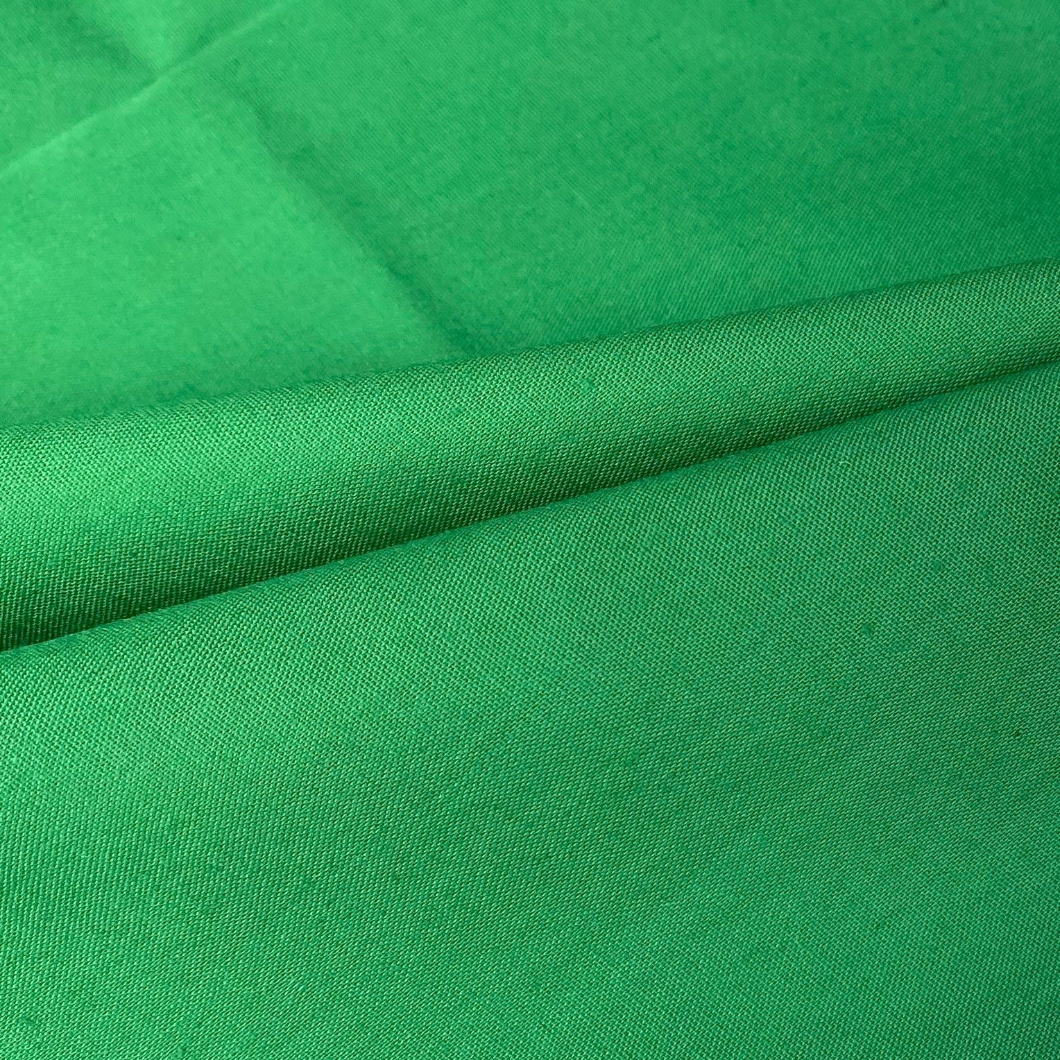 Poly/Cotton Broadcloth 44” - Kelly Green