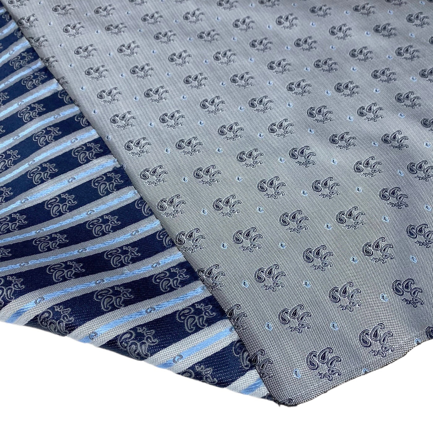 Silk Paisley Jacquard Remnant - Grey/White/Navy/Light Blue