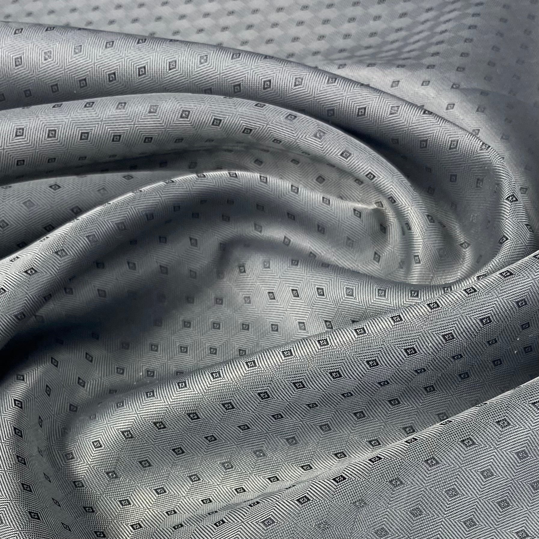 Two Tone Patterned Lining - Grey/Black