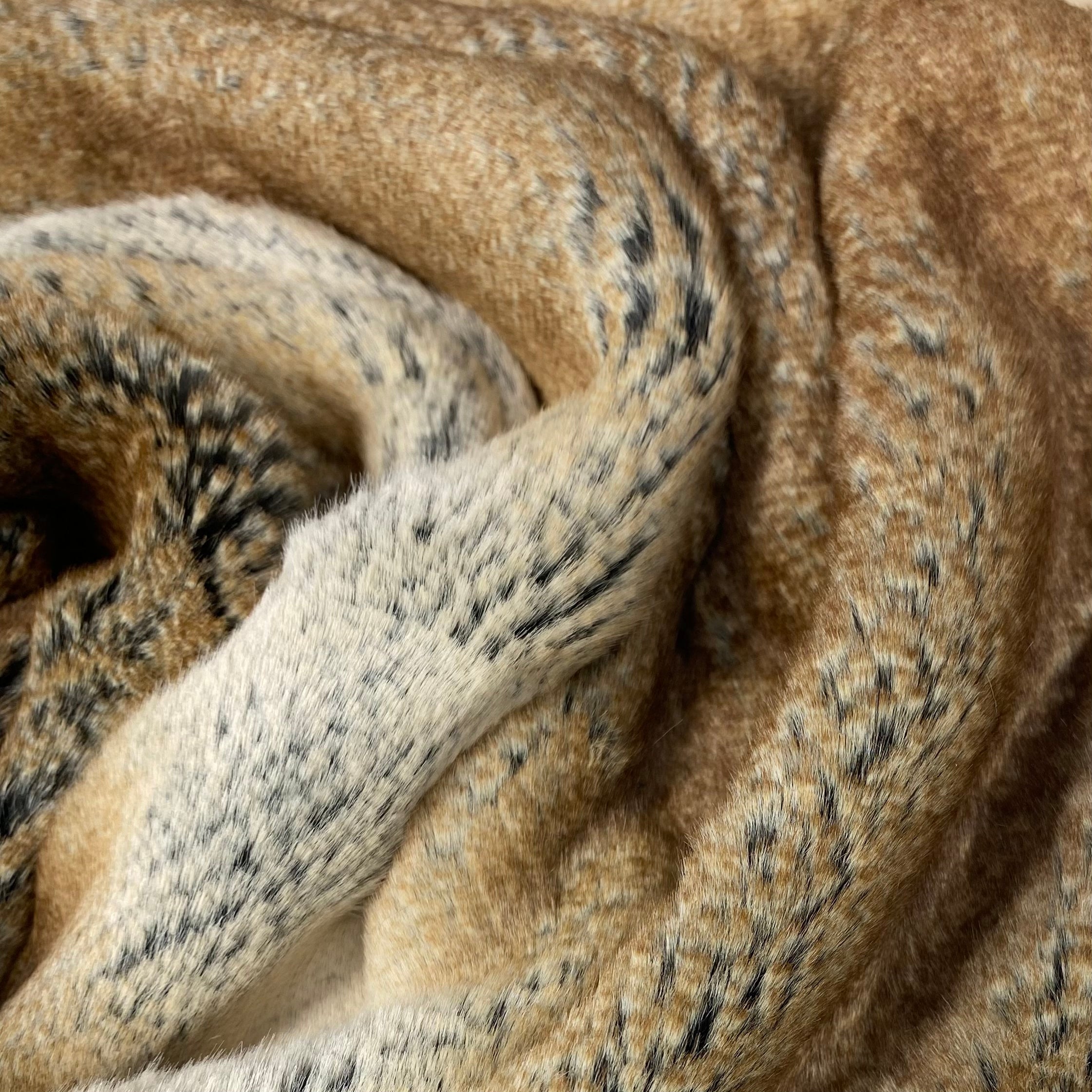 Luxury Faux Fur - Striped - Brown/Beige