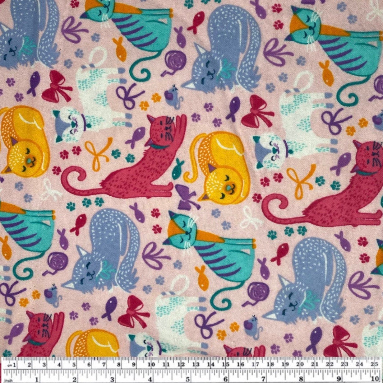 Printed Cotton Flannel - Cats - Pink
