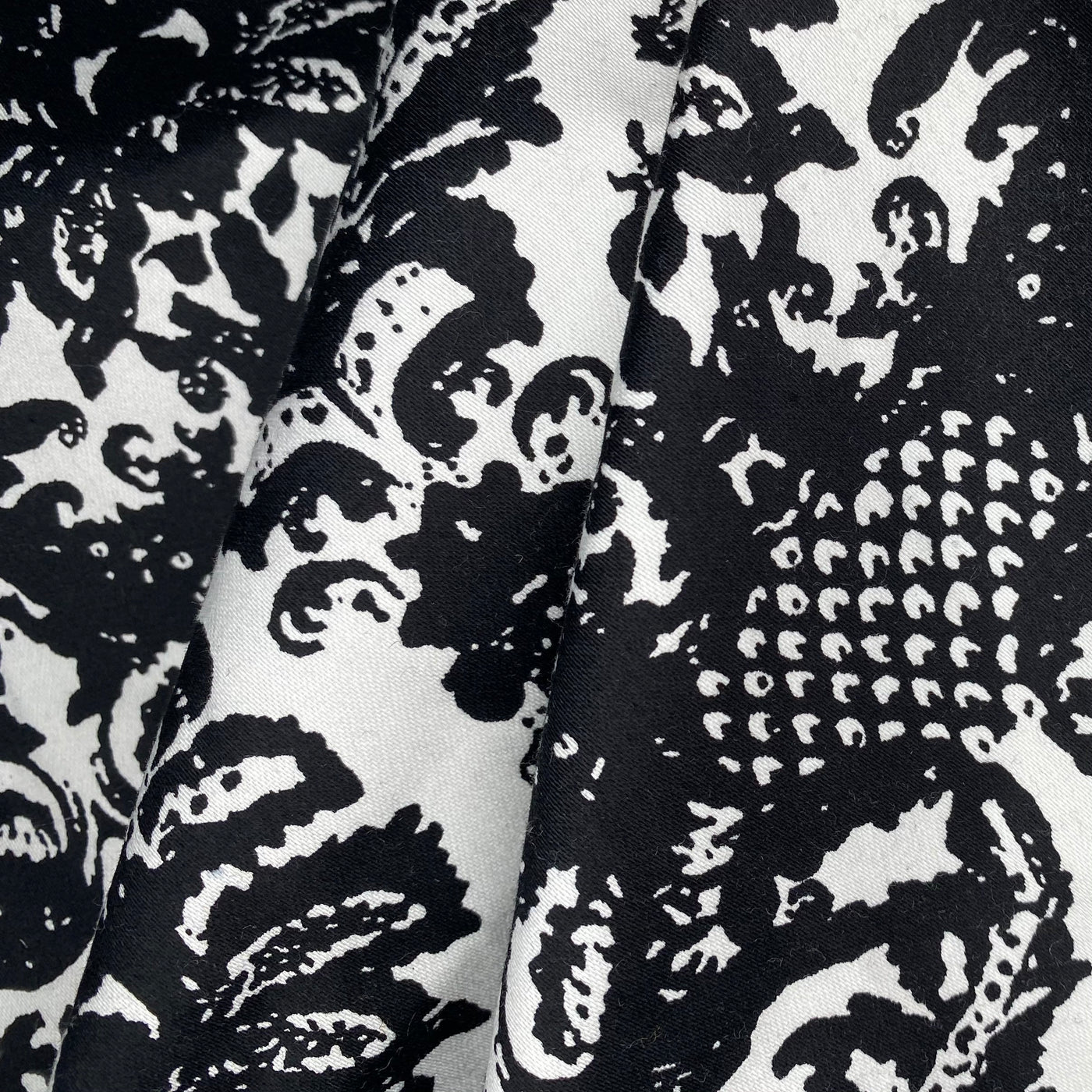 Damask Stretch Cotton Poplin - White/Black
