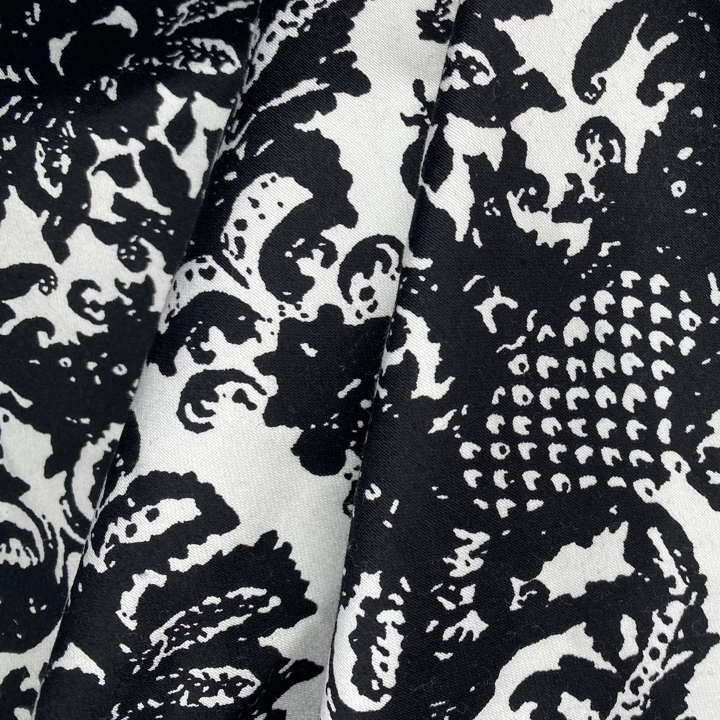 Damask Stretch Cotton Poplin - White/Black