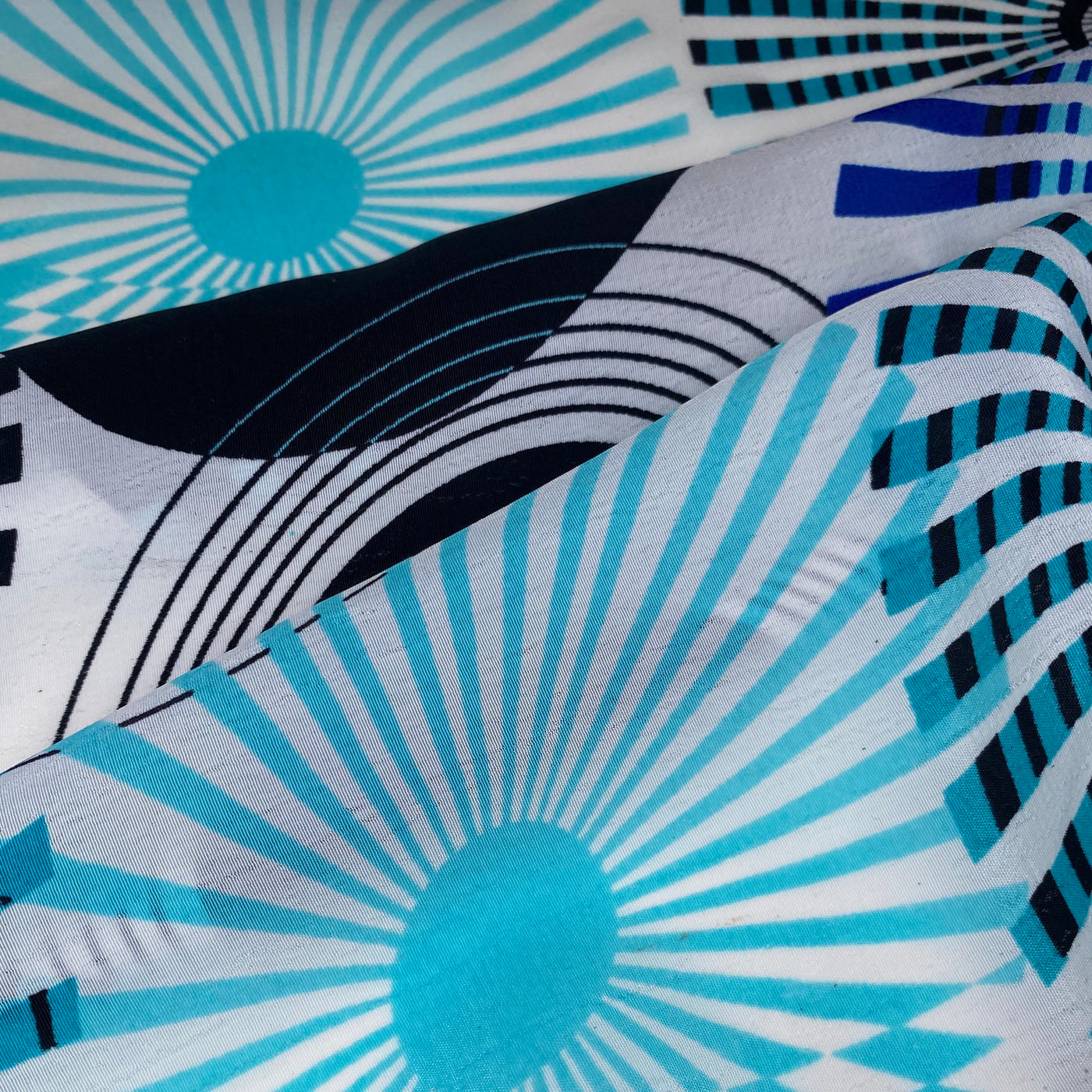 Printed Polyester Chiffon - Circles - White/Blue