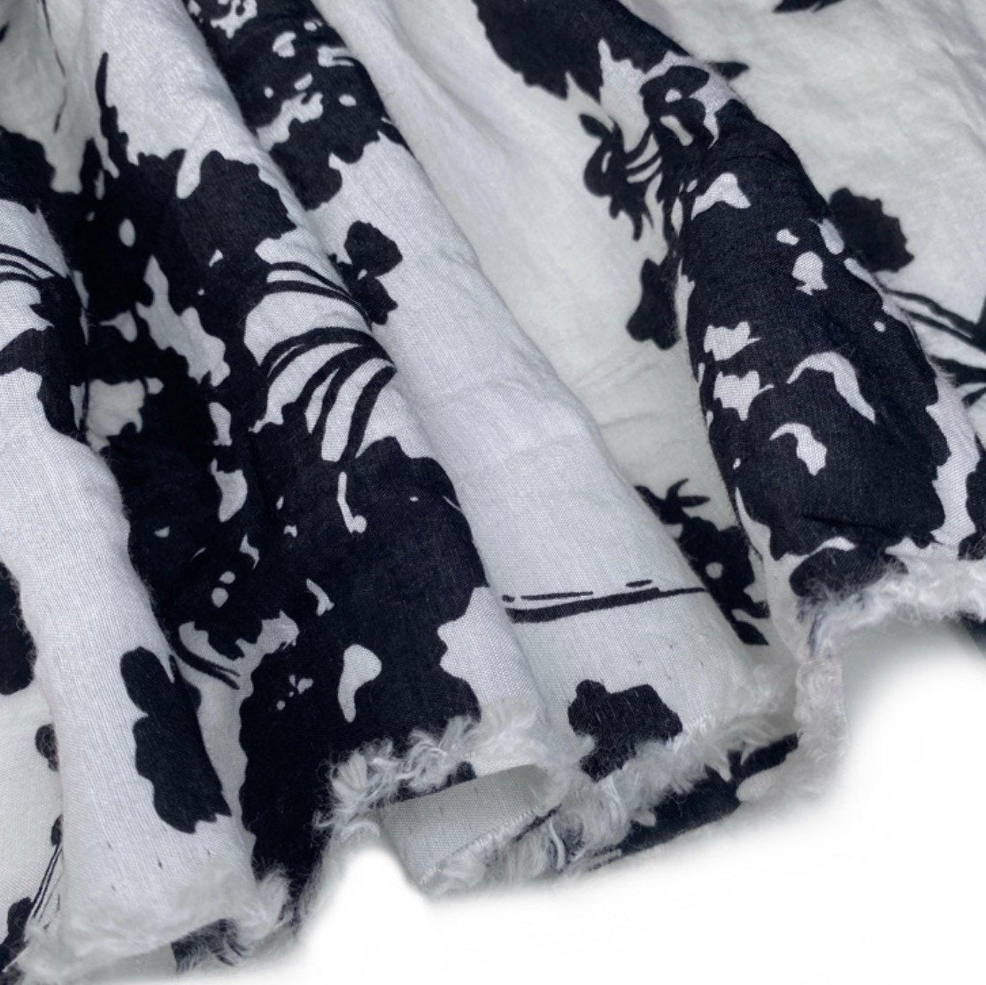 Floral Printed Rayon/Polyester - Black/White