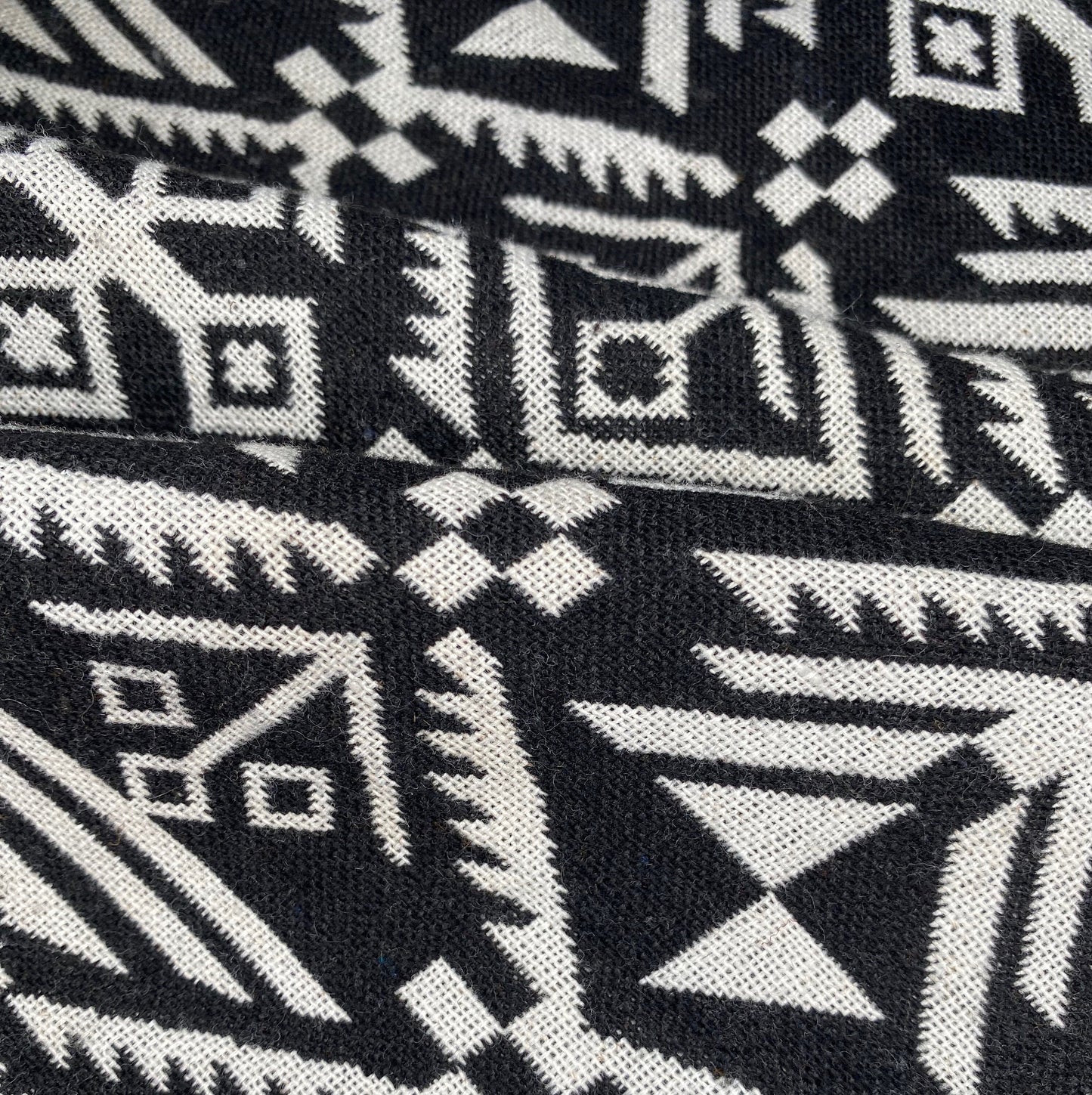 Yarn Dyed Cotton - Aztec - Black / White