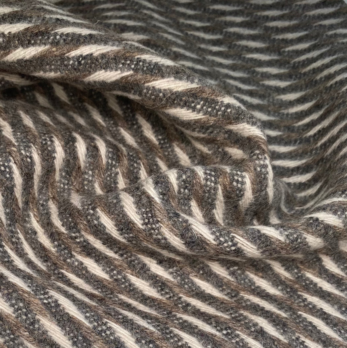 Patterned Wool Coating Diagonal Stripes - Grey/Cream/Brown