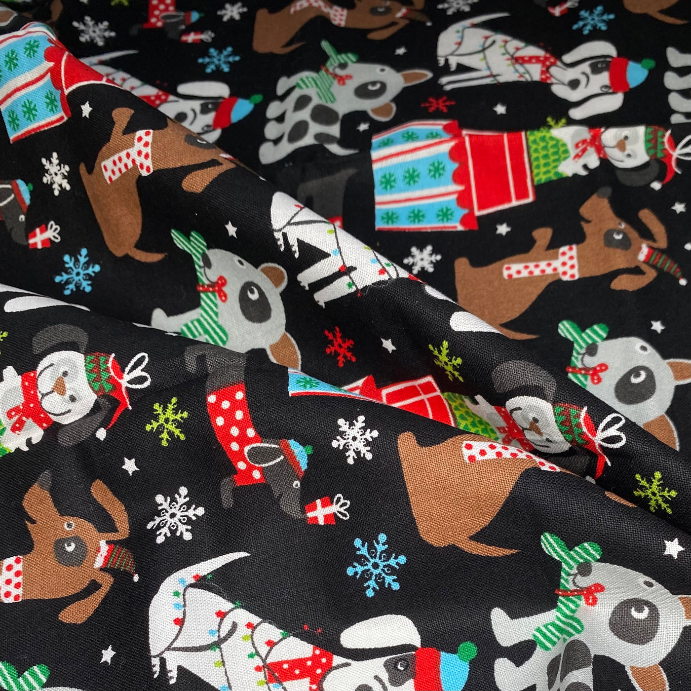 Quilting Cotton - Dogs Christmas - Black - Remnant