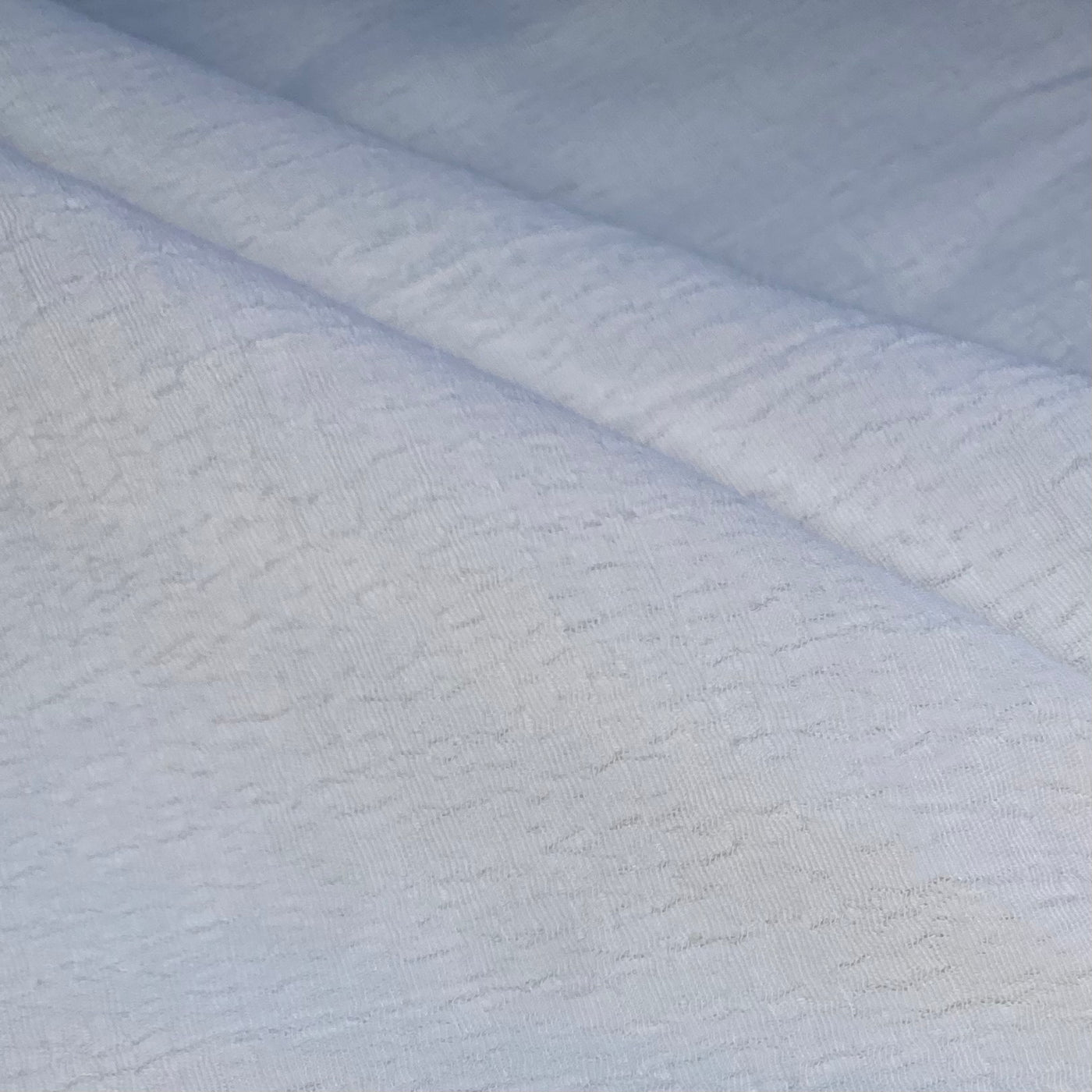 Crinkled Polyester/Cotton - White