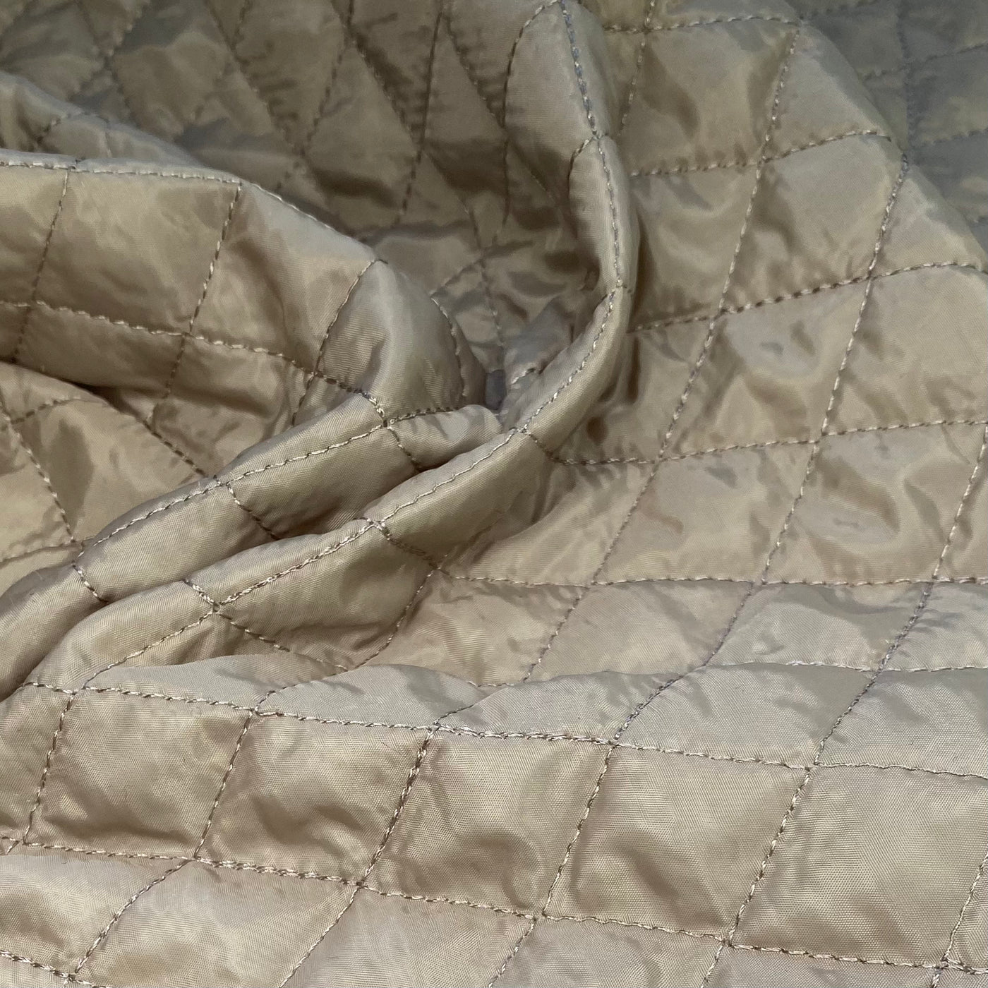 Quilted Nylon - Diamonds - Beige