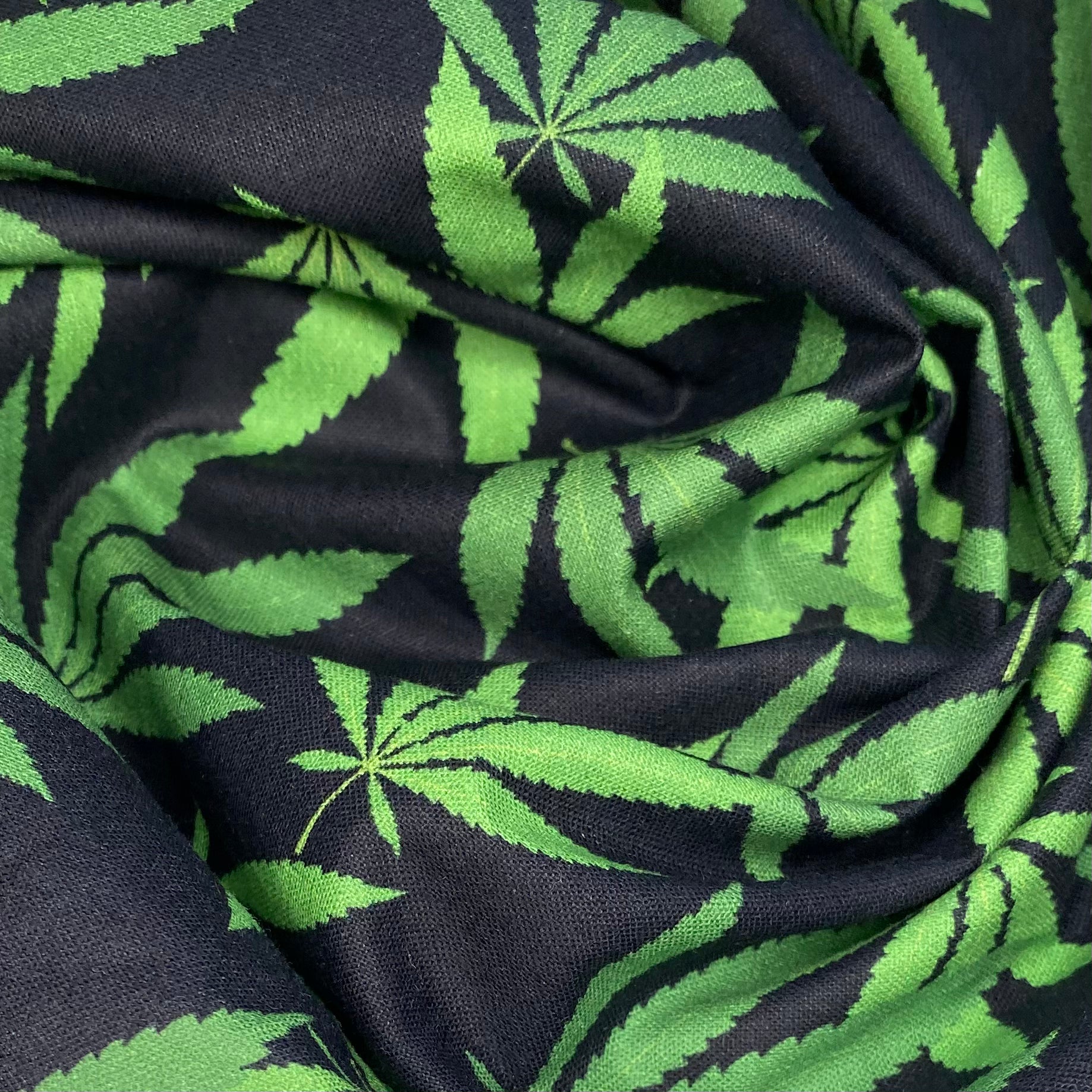 Quilting Cotton - Leaf Print - 44” - Black