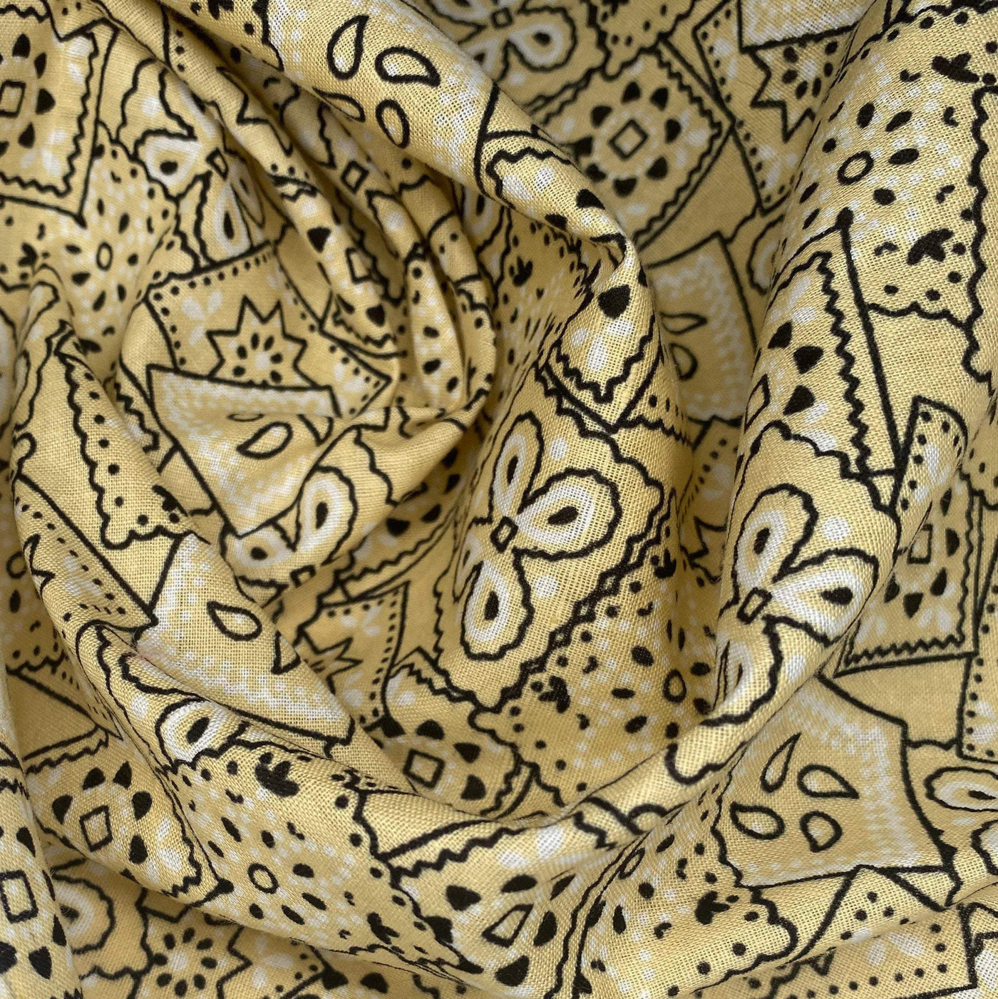 Quilting Cotton - Bandanna Print - Light Yellow